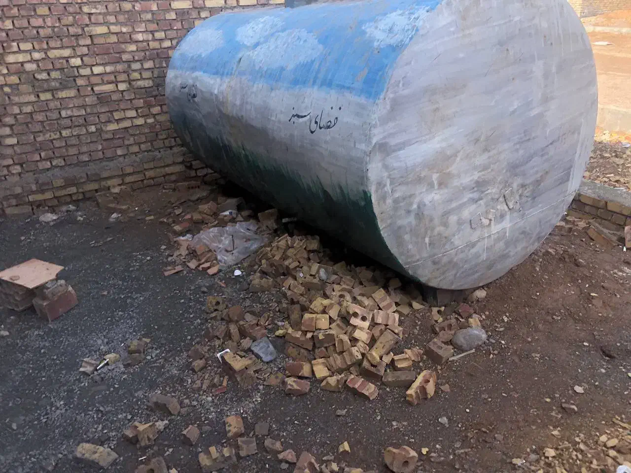 تانکر آب|مصالح و تجهیزات ساختمان|تربت جام, مسکن ملی|دیوار