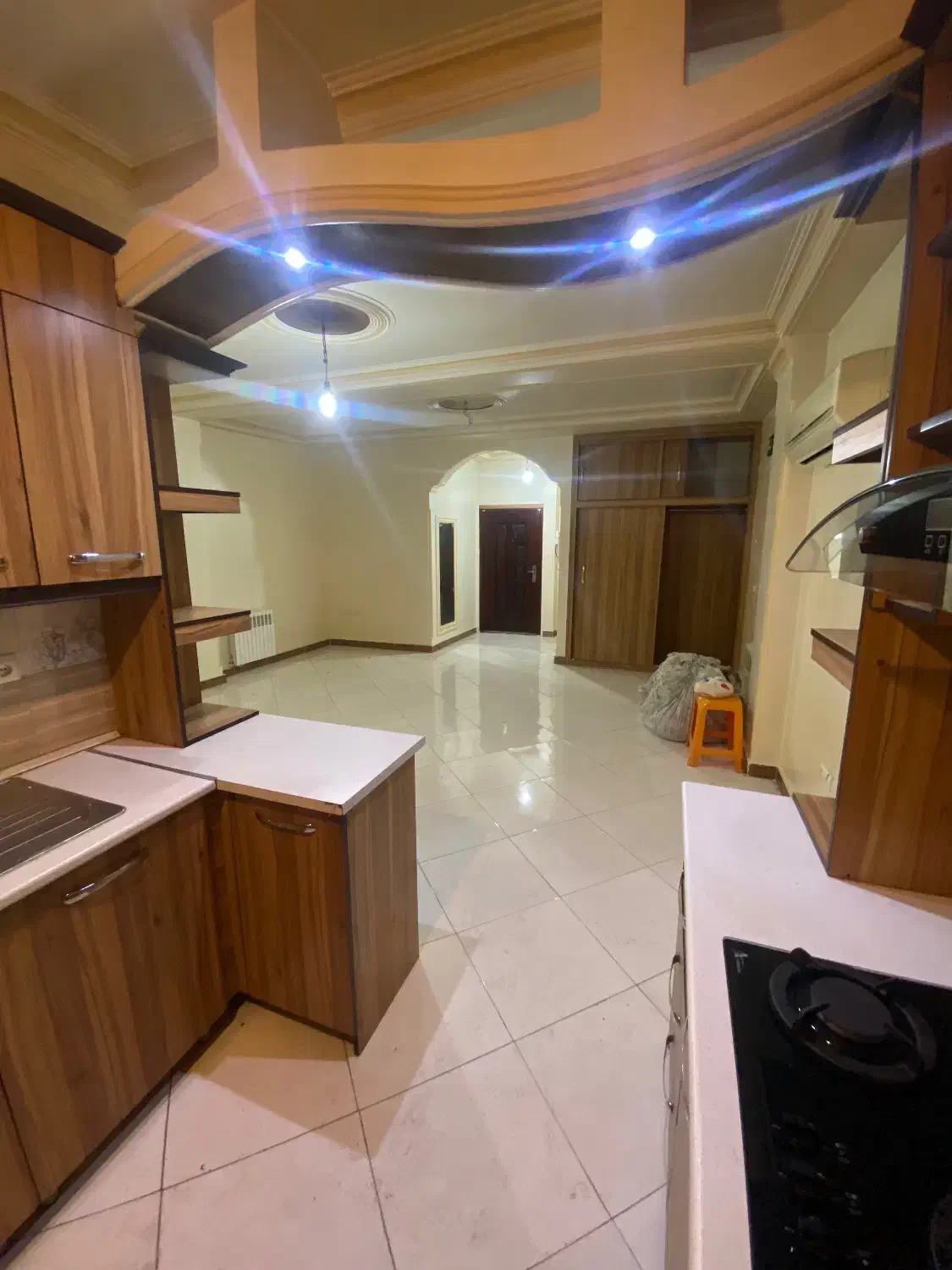 آپارتمان ۶۳متری بلور سازی