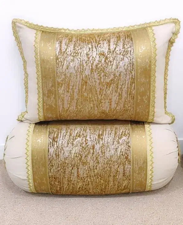 بالشت محلی|رختخواب، بالش، پتو|دهدشت, |دیوار