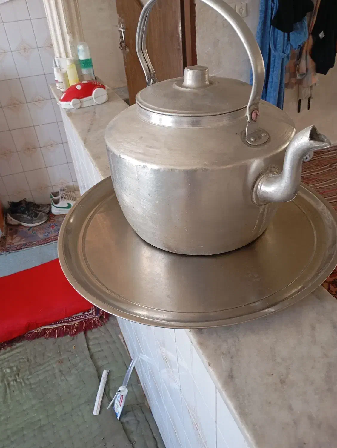 لوازم خانگی.کتری ۱۰ لیتری با سینی استیل|قوری، کتری، قهوه‌ساز دستی|اسدآباد, |دیوار