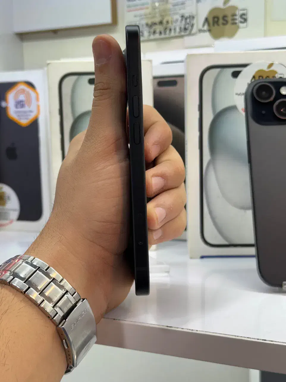 Iphone 15 normal 128Gb باتری ۱۰۰ درصد در حد اکبند|موبایل|کرج, کوی امامیه|دیوار