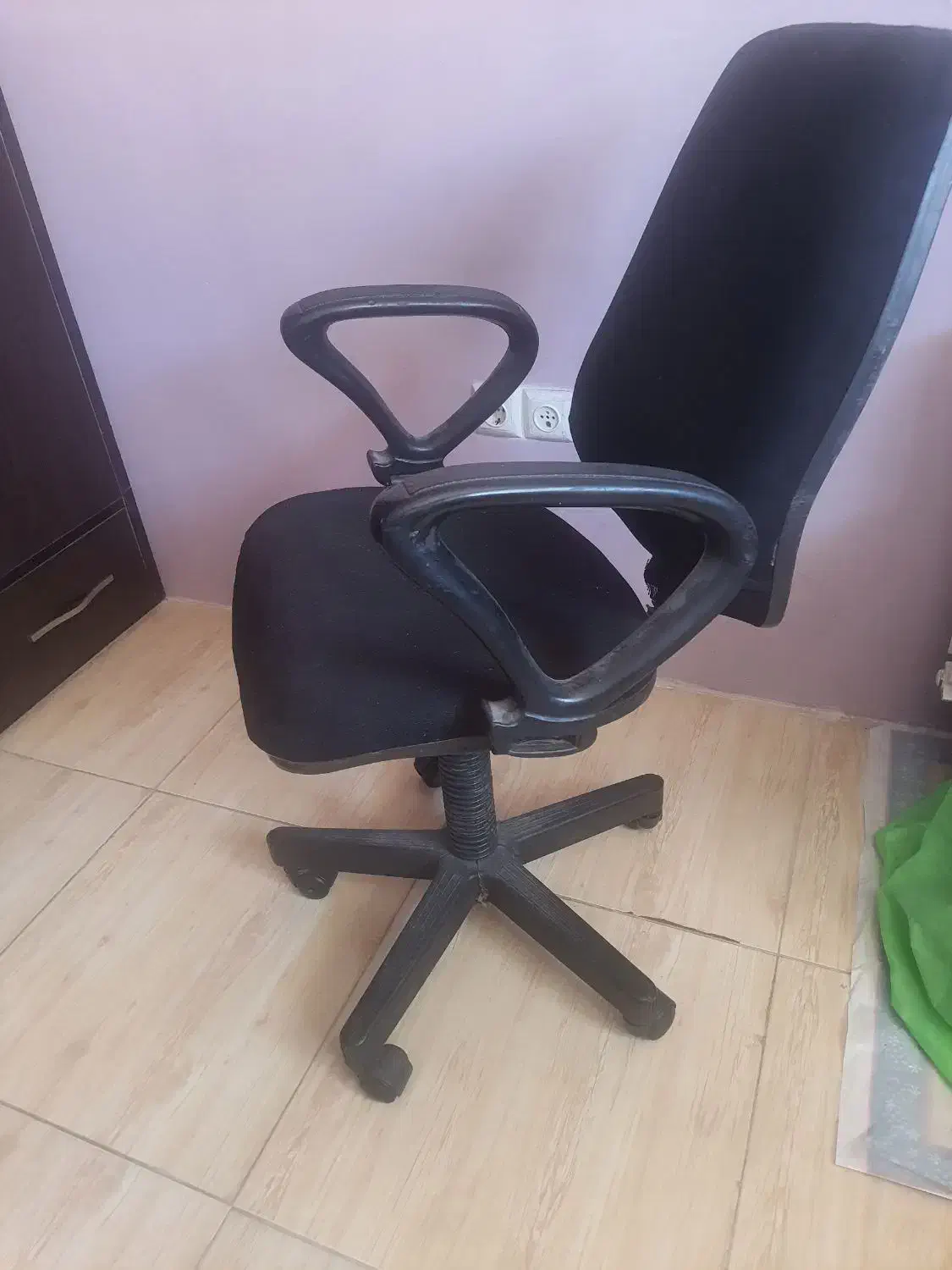 صندلی چرخ دار قابل تنظیم|مبلمان اداری|شهرکرد, |دیوار