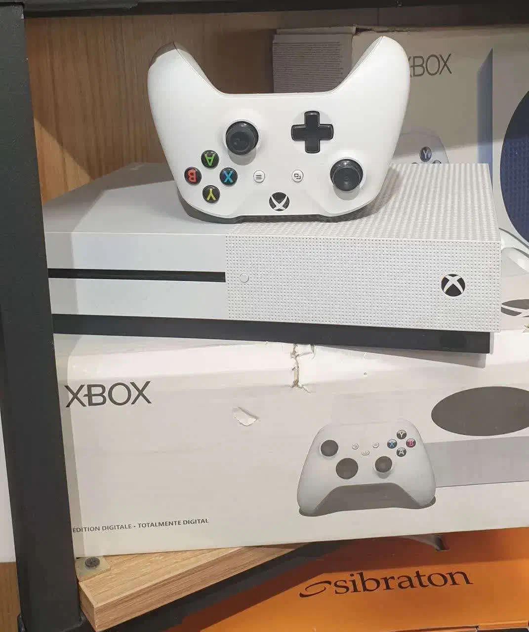 XBOX ONE S ایکس باکس|کنسول، بازی ویدئویی و آنلاین|قم, شاه احمد قاسم|دیوار