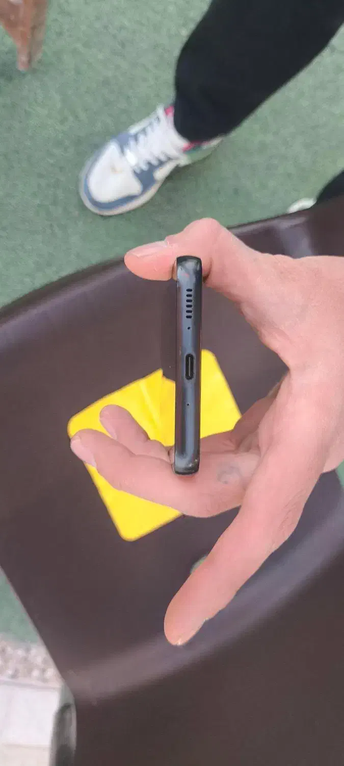 گوشی|موبایل|دوگنبدان, |دیوار