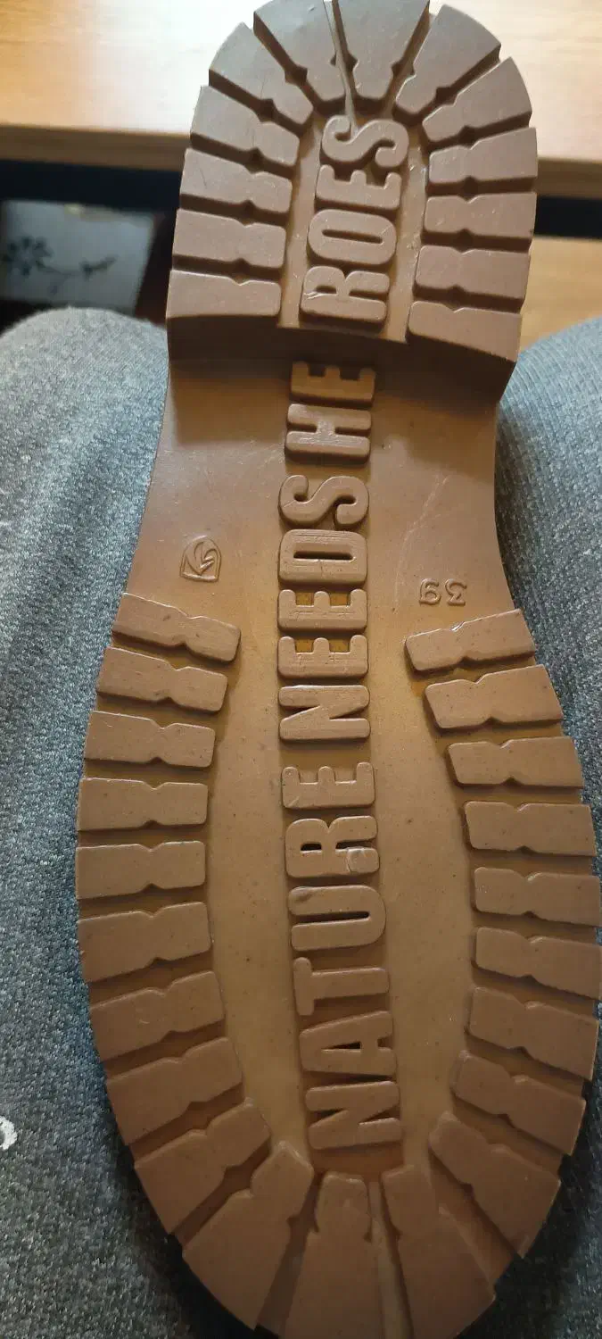 بوت زنانه سایز 38 نونو ( صباشهر|کیف، کفش، کمربند|صباشهر, |دیوار