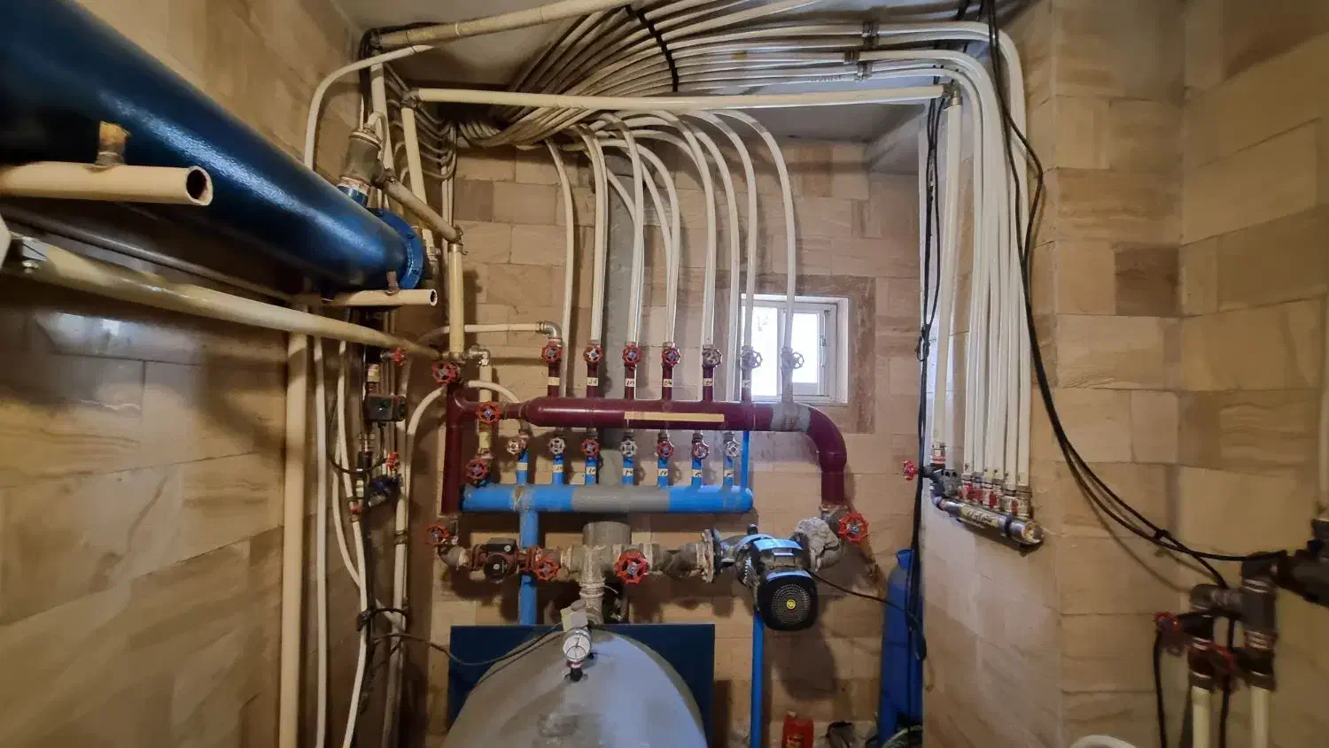 لوله کشی آب و فاضلاب ساختمان|خدمات پیشه و مهارت|رشت, سعدی (تختی)|دیوار