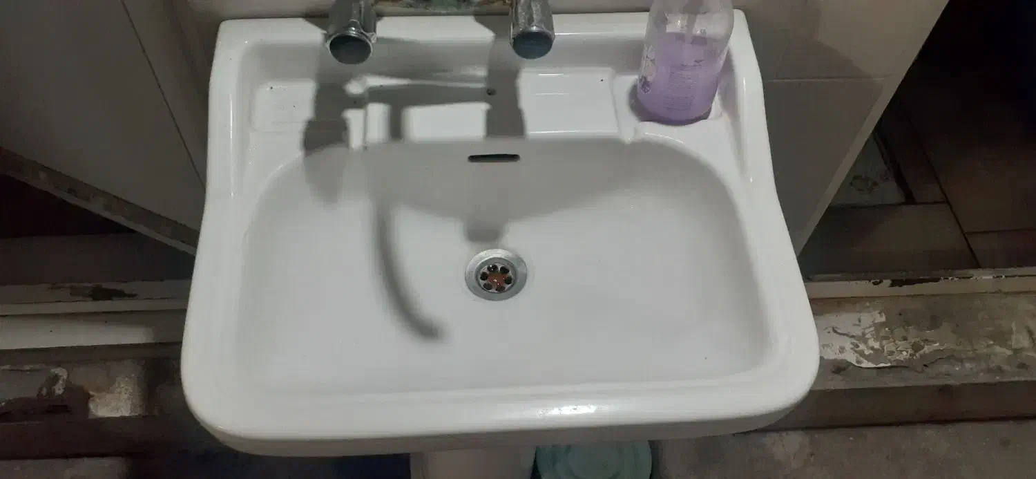 روشویی|لوازم سرویس بهداشتی|میانه, |دیوار