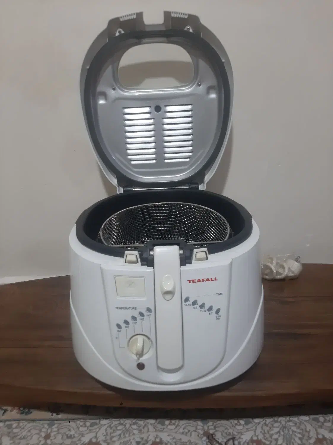 سرخ کن تفال فرانسه|اجاق گاز و لوازم برقی پخت‌وپز|پرند, فاز ۶|دیوار