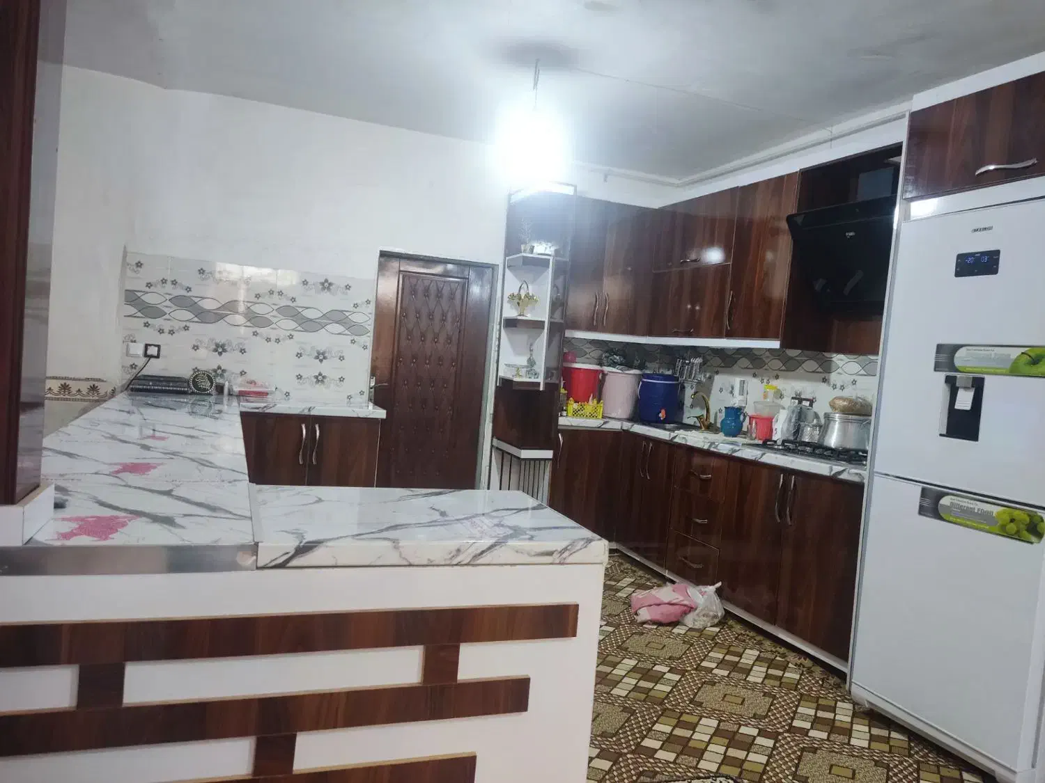 کابینت هایگلاس درنظامشهرب فروش میرسند|مصالح و تجهیزات ساختمان|بم, |دیوار