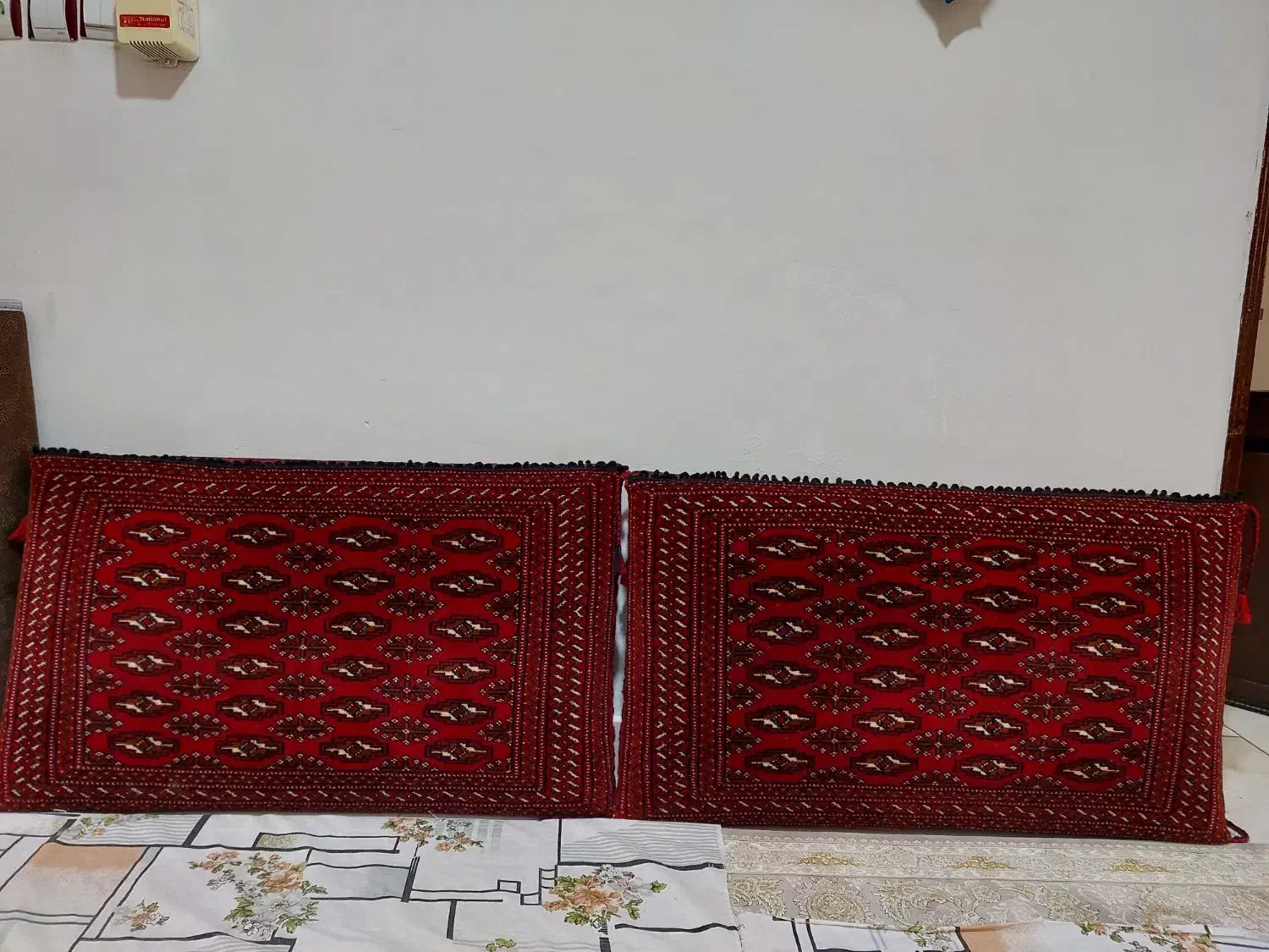پشتی دست بافت|پشتی|گرگان, |دیوار