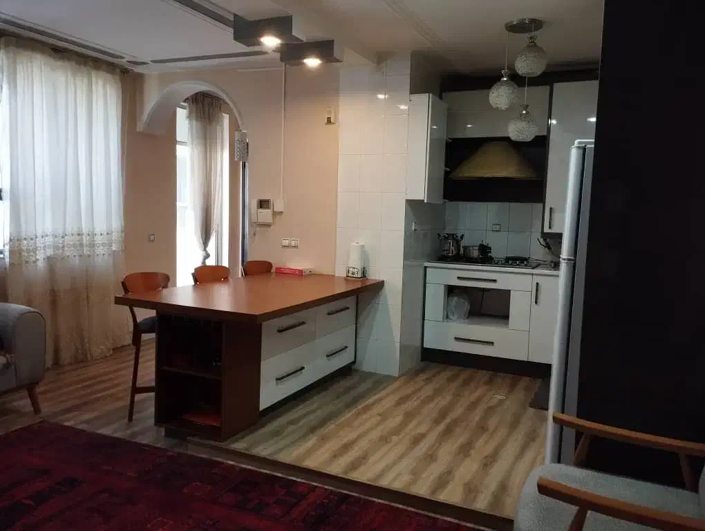 منزل مبله،ساعتی، روزانه، هفتگی، ماهانه|اجارهٔ کوتاهمدت آپارتمان و سوئیت|شیراز, قدوسی غربی|دیوار