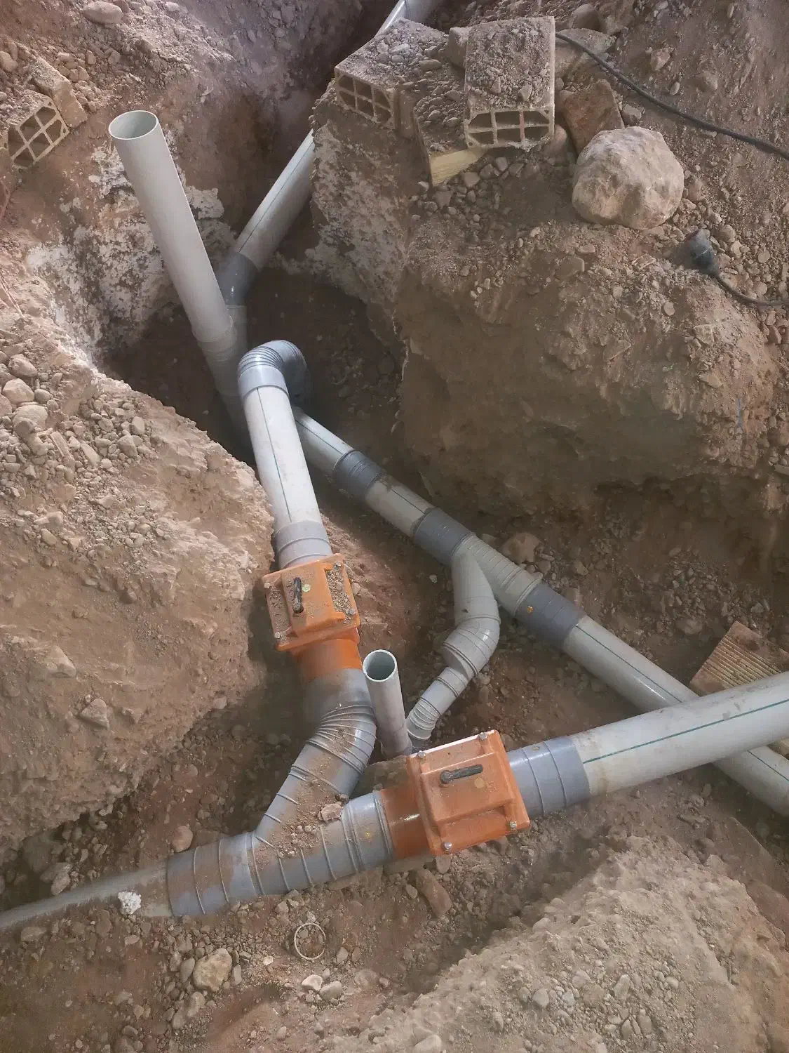 لوله کشی اب و فاضلاب نصب و تعمیر پمپ اب|خدمات پیشه و مهارت|تهران, کرمان|دیوار