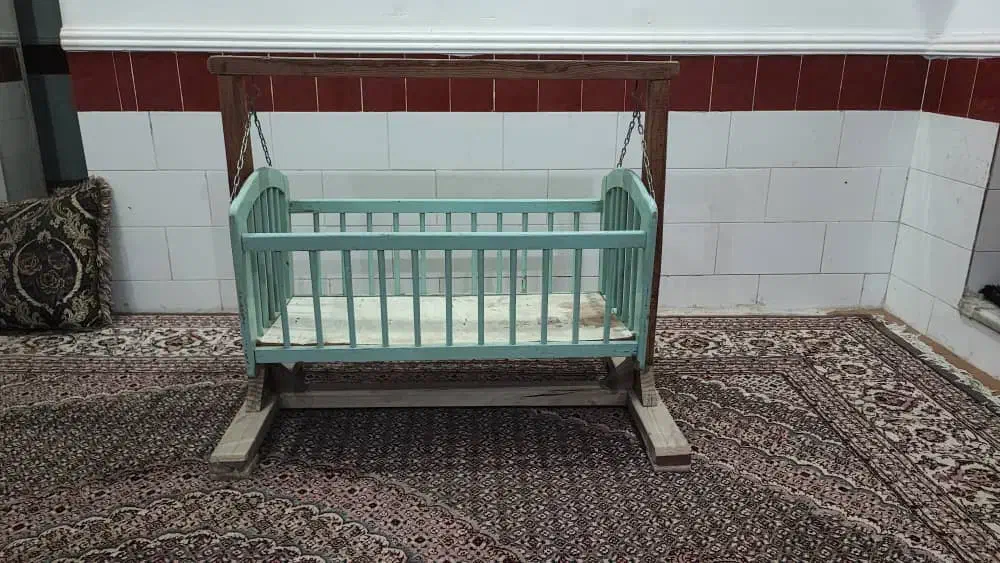 گهواره|تخت و سرویس خواب|بندر کنگان, |دیوار