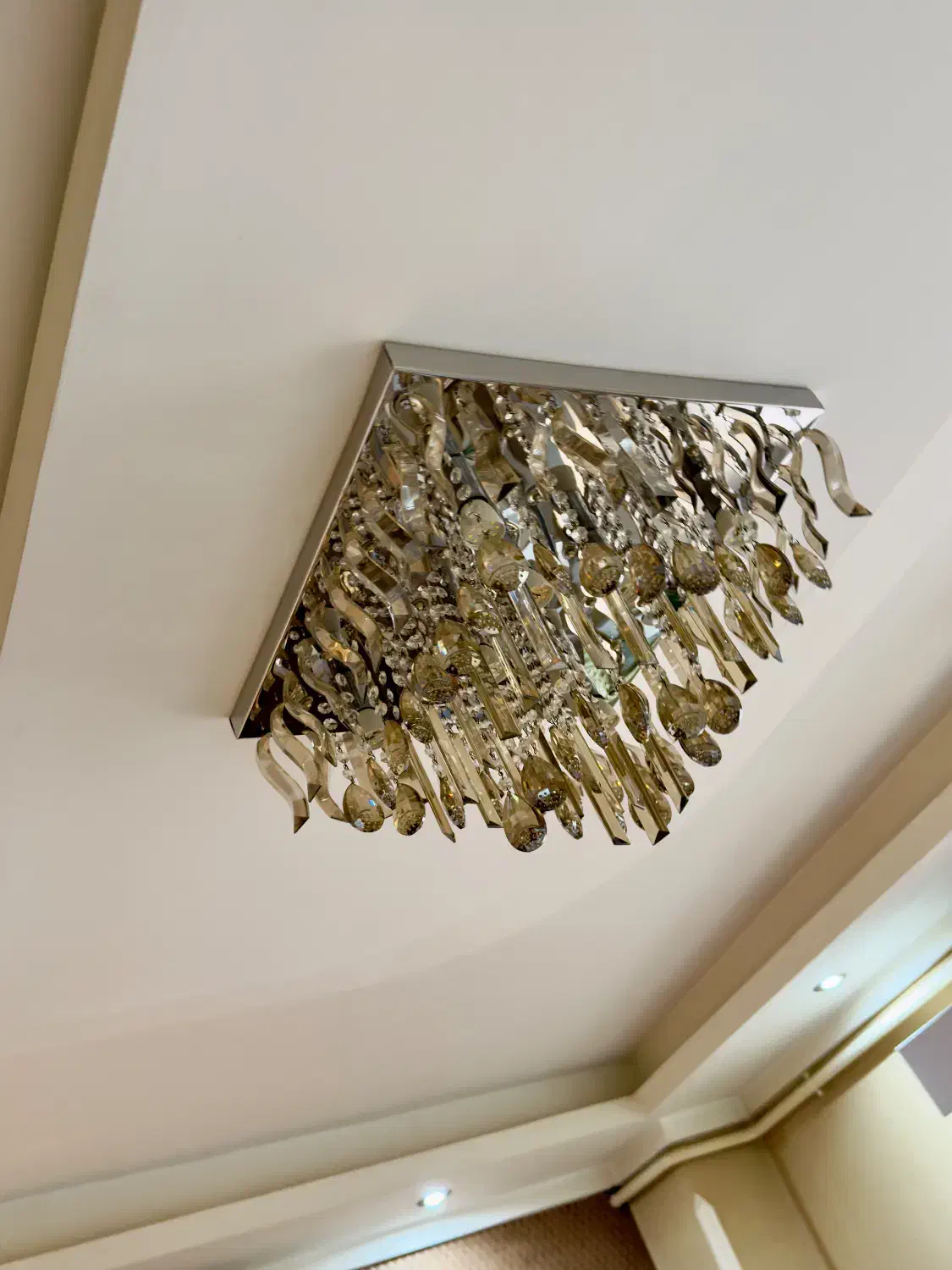 ۲ عدد لوستر سقفی کریستالی|لوستر و چراغ آویز|رشت, بلوار گیلان|دیوار