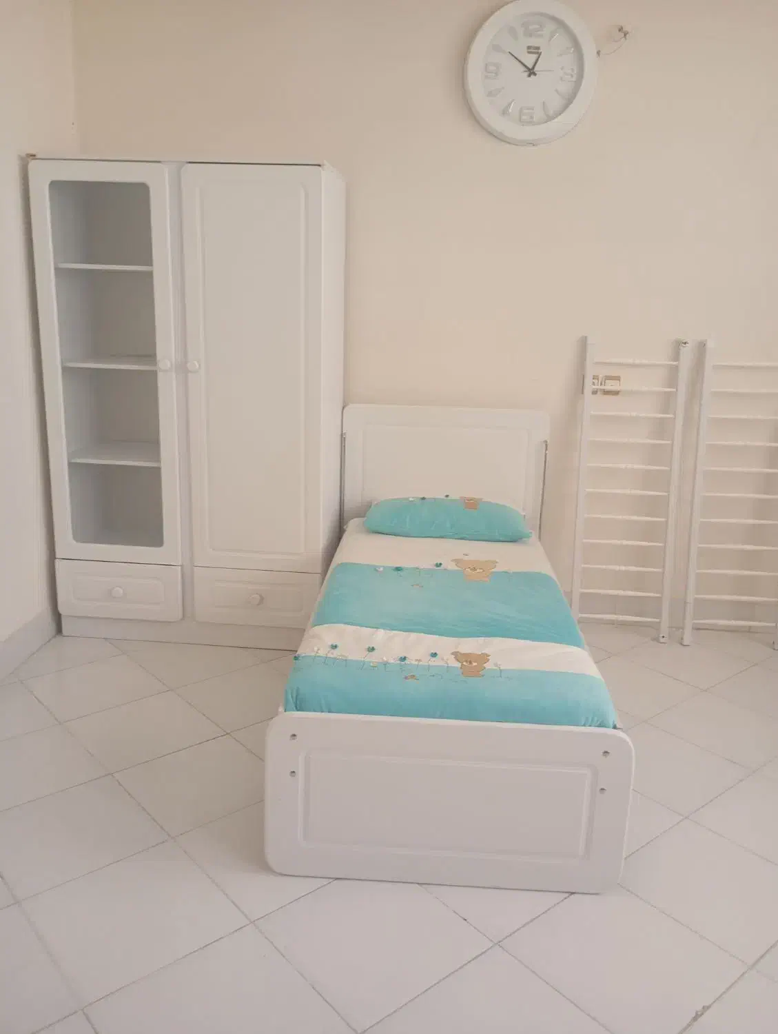سرویس خواب نوجوان با تشک و روتختی کامل|تخت و صندلی بچه|دامغان, |دیوار