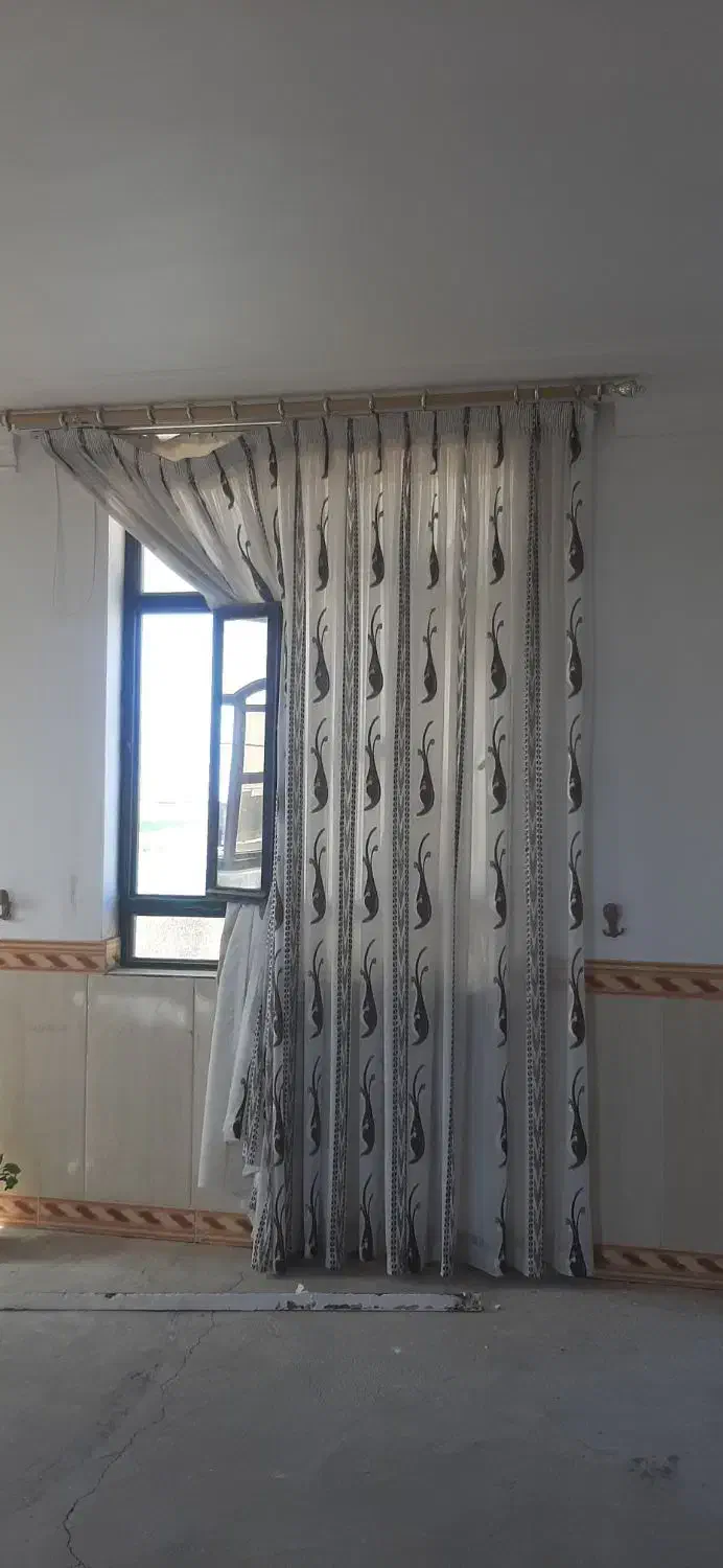 پرده|پرده، رانر، رومیزی|تربت جام, میان جام|دیوار