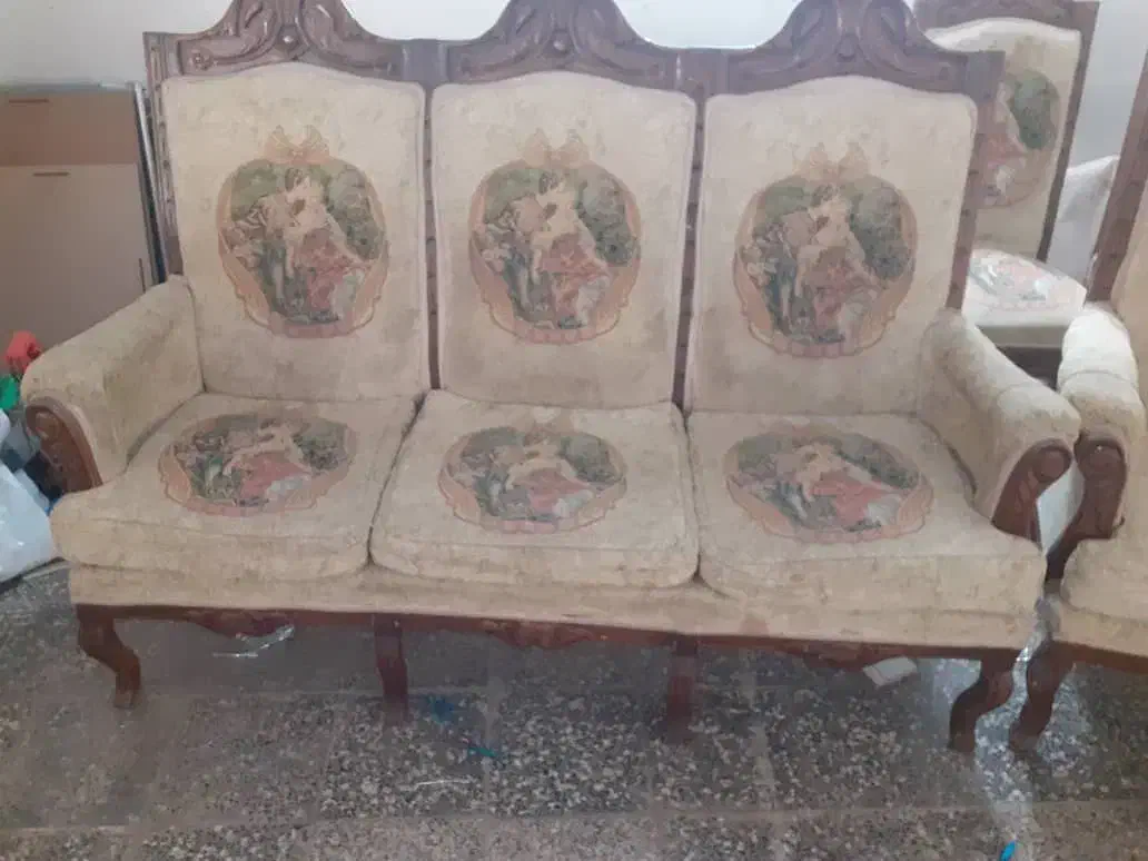 یک دست مبل سلطنتی 9 نفره|مبلمان خانگی و میز عسلی|شیراز, شهرک بزین|دیوار