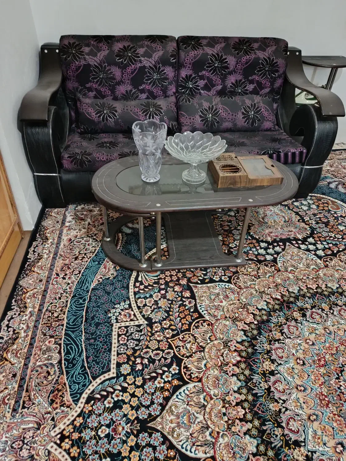 مبل شش نفره وجلومبلی ومیز|مبلمان خانگی و میز عسلی|پیر بکران, |دیوار