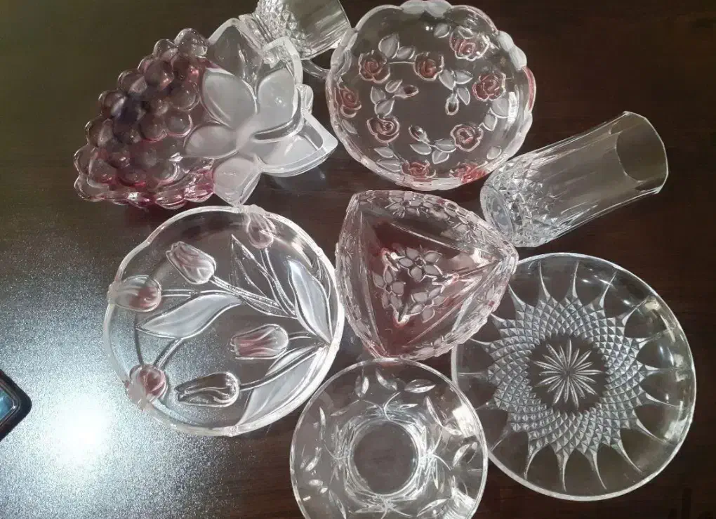 خریدار و فروشنده لاروس و لانگ و. انواع کریستال|ظروف سرو و پذیرایی|تهران, فلسطین (میدان انقلاب)|دیوار