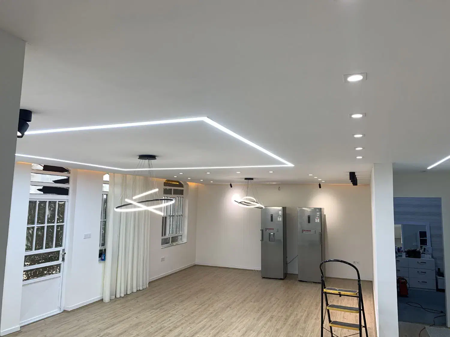 کارگر برقکار ساختمان یا نیمه ماهر|استخدام صنعتی، فنی، مهندسی|دوگنبدان, |دیوار