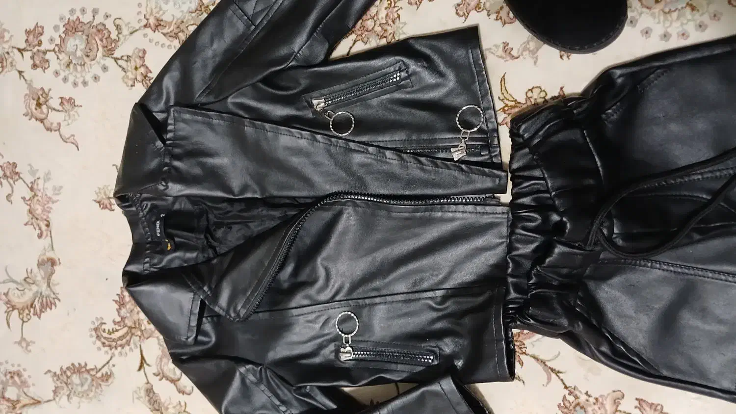 کت و شلوار چرم دخترانه مناسب ۲یا۳ سال|کفش و لباس بچه|خرمدره, |دیوار