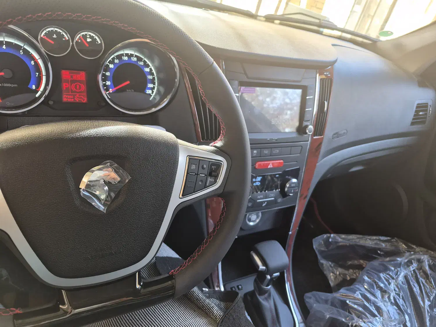 دنا پلاس اتومات ۱۴۰۴|خودرو سواری و وانت|کرمان, |دیوار