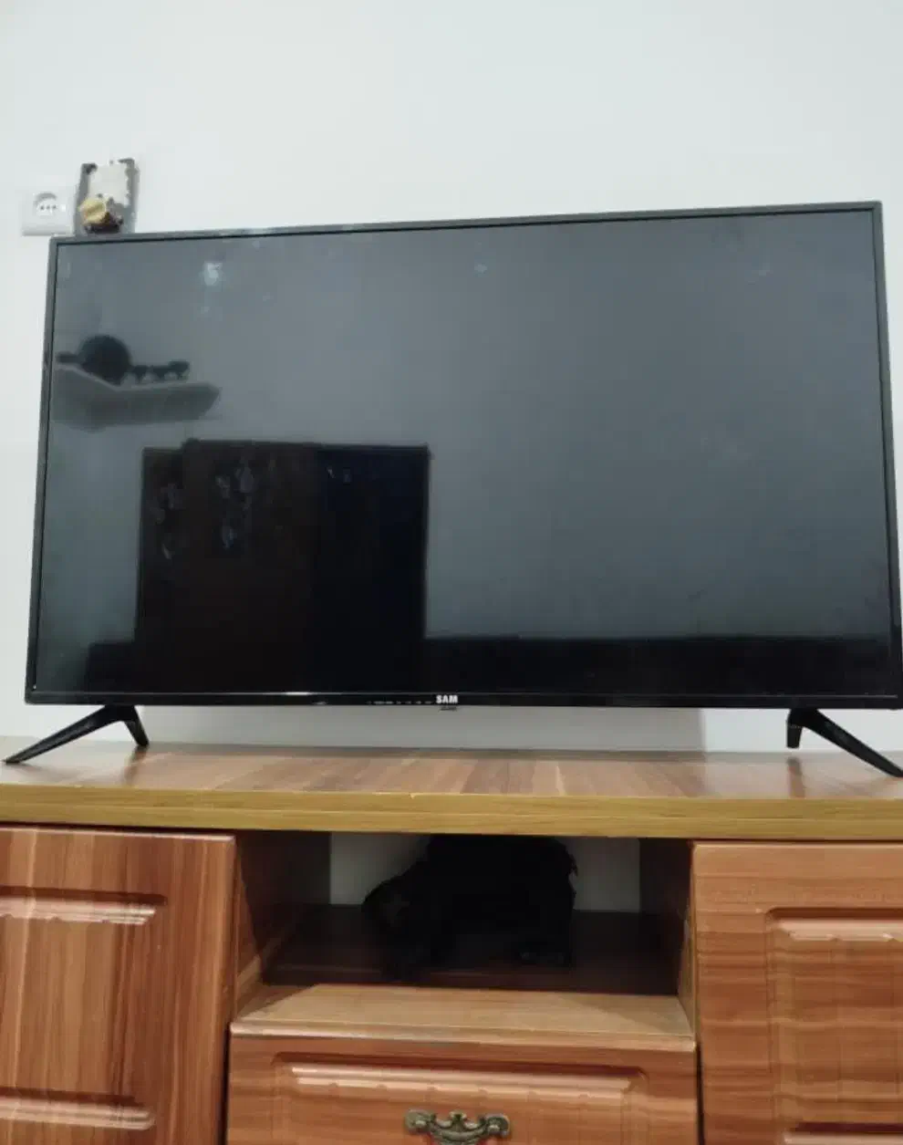 تلویزیون 43 هوشمند|تلویزیون و پروژکتور|ساری, |دیوار