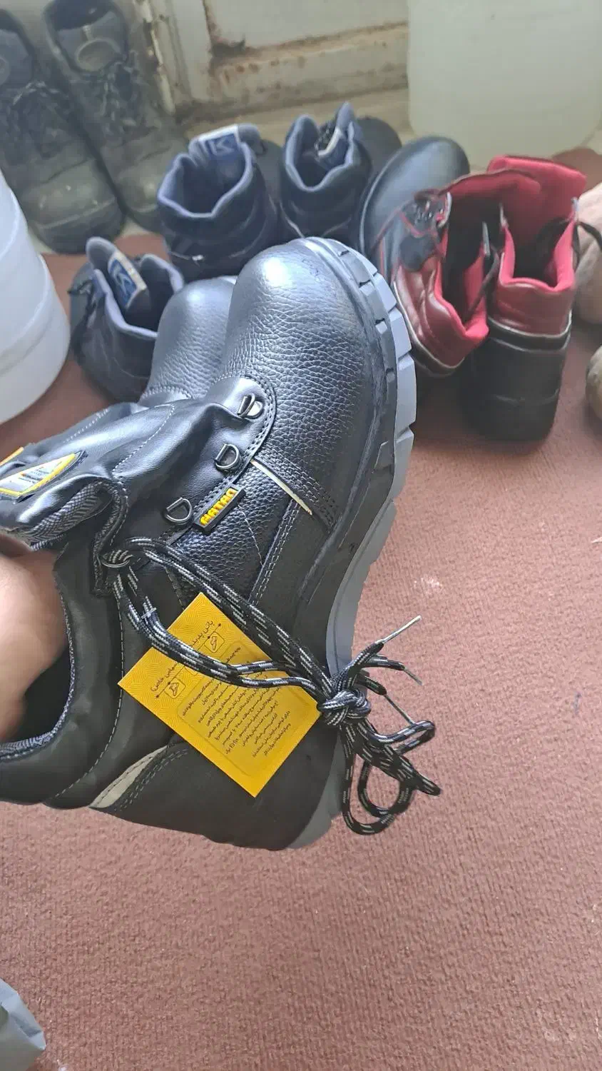 فروش کفش کار اورجینال نو ۴۱.۴۲.۴۳.۴۴.۴۵|کیف، کفش، کمربند|سیمین شهر, |دیوار
