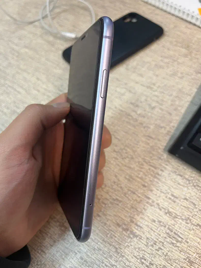 آیفون ۱۱ نرمال ۶۴ گیگ|موبایل|تهران, ونک|دیوار