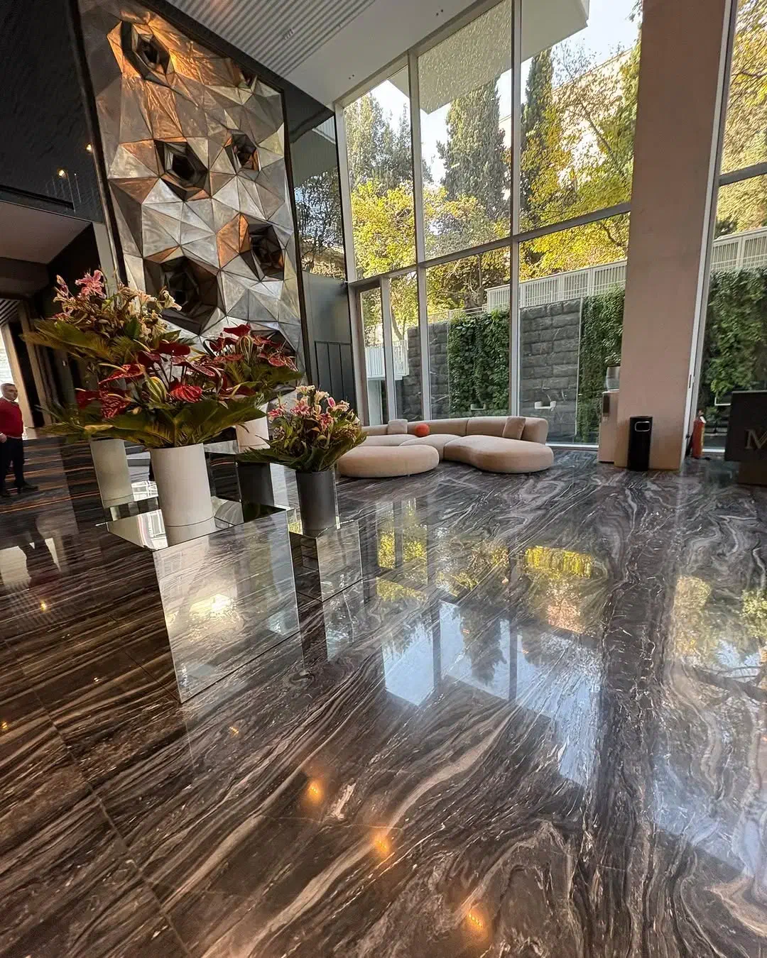 کامرانیه 200م ویودار تراس وسیع طبقات مختلف