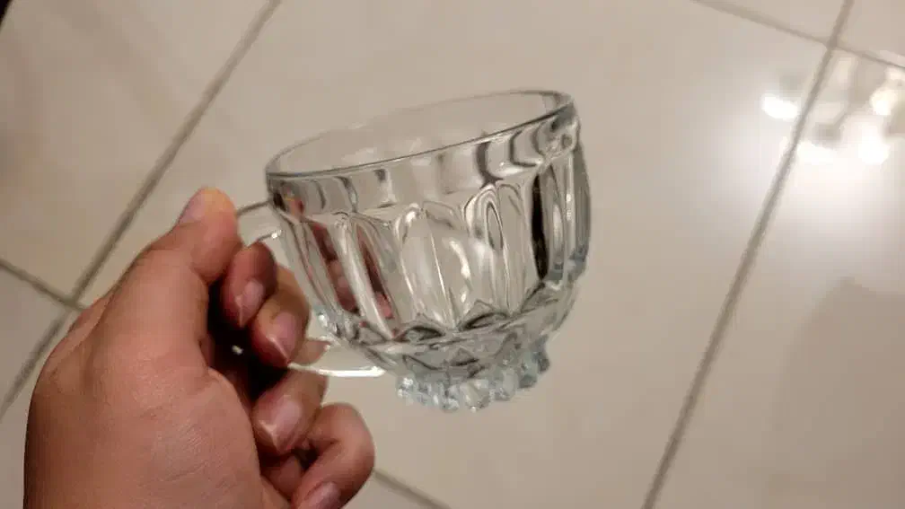 تعدادی ظرف و خرده ریزه فروش یا معاوضه ...|ظروف سرو و پذیرایی|تهران, شهرک چیتگر|دیوار