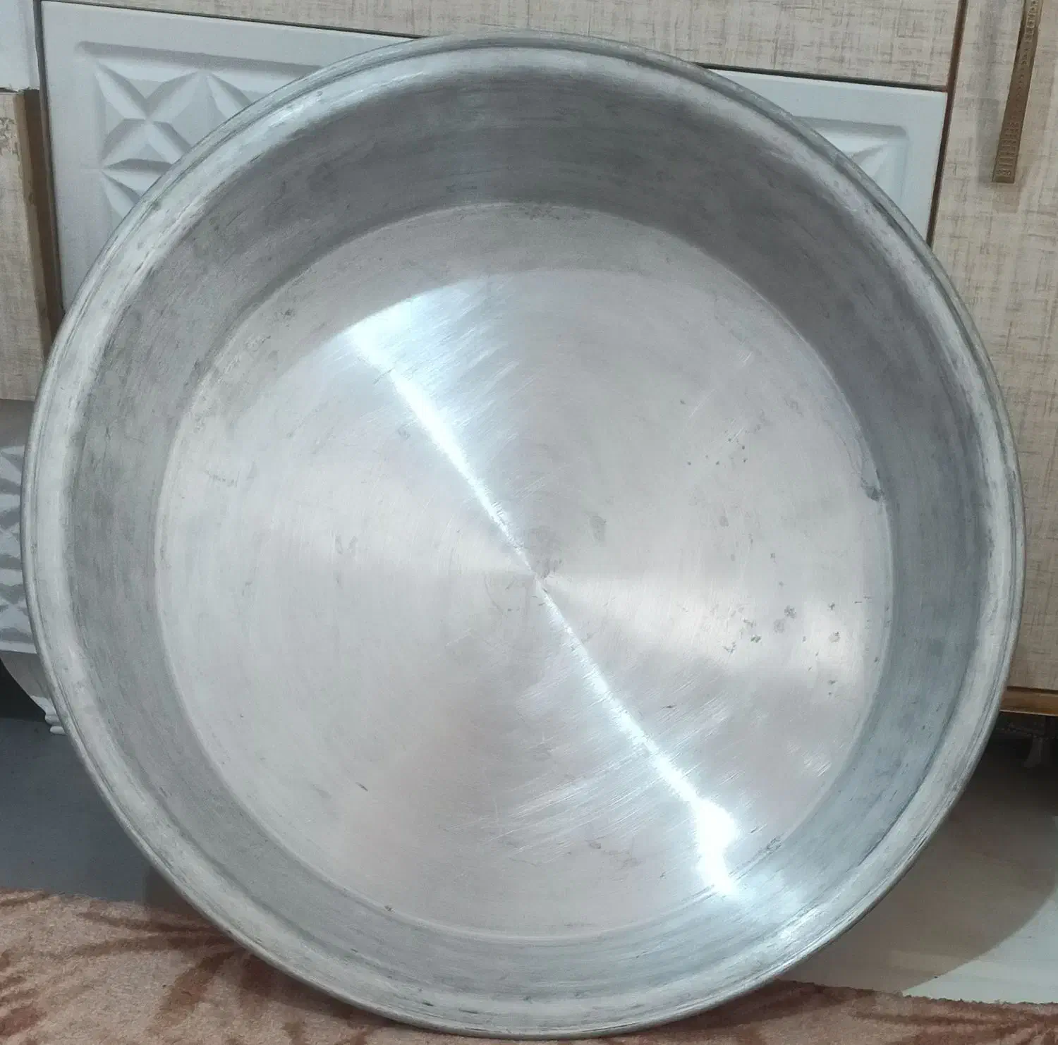 تشت روحی|ظروف پخت‌وپز|اندیمشک, |دیوار