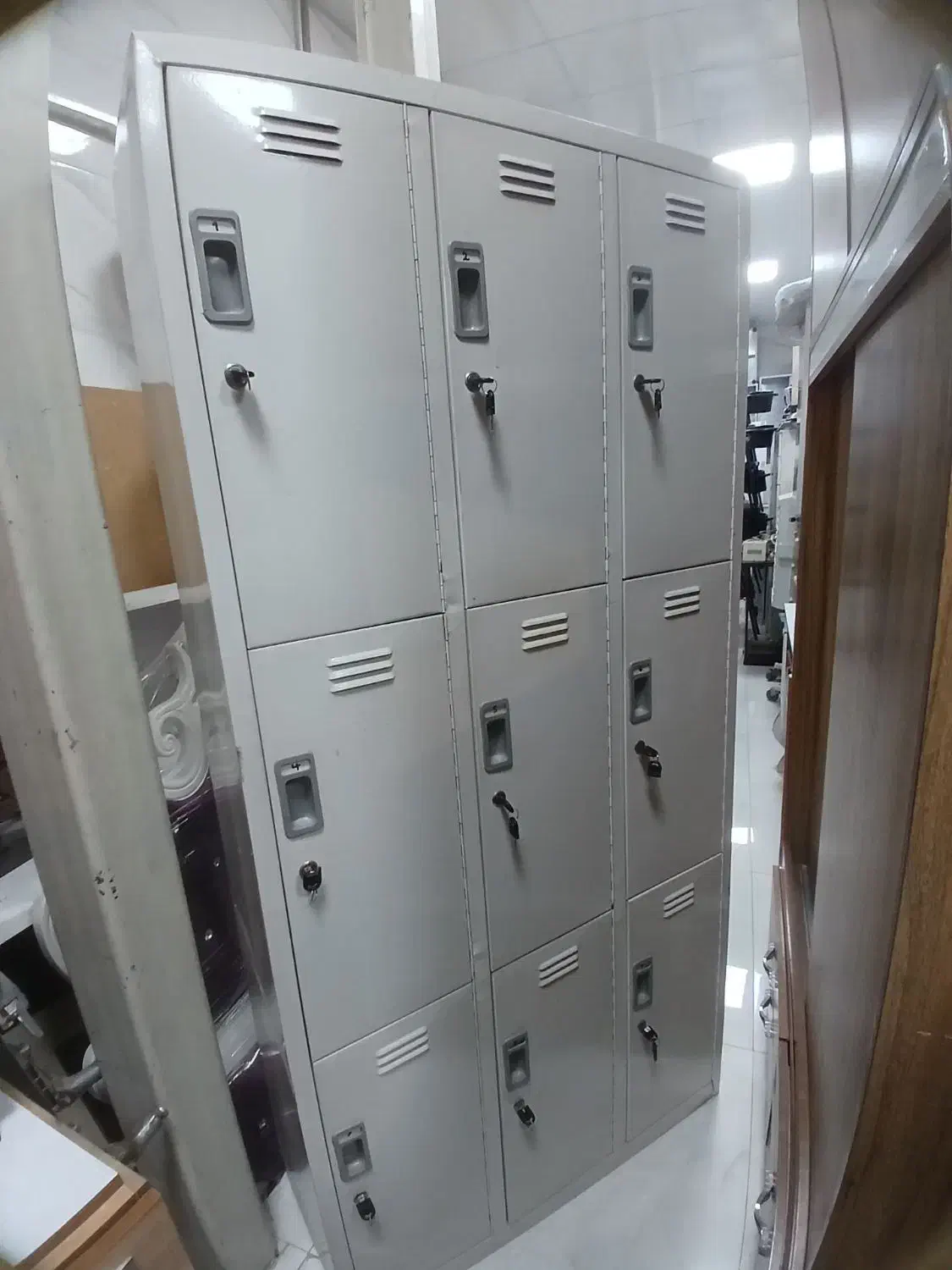 کمد فلزی ۹ در کاملا سالم در حد نونو|جاکفشی، کمد، دراور|مشکیندشت, |دیوار