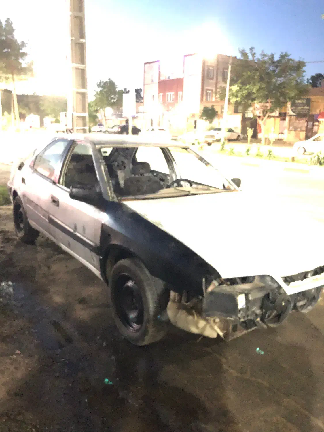 زانتیا مدل۸۸ تصادفی|خودرو سواری و وانت|مشهد, هفت تیر (آب و برق)|دیوار