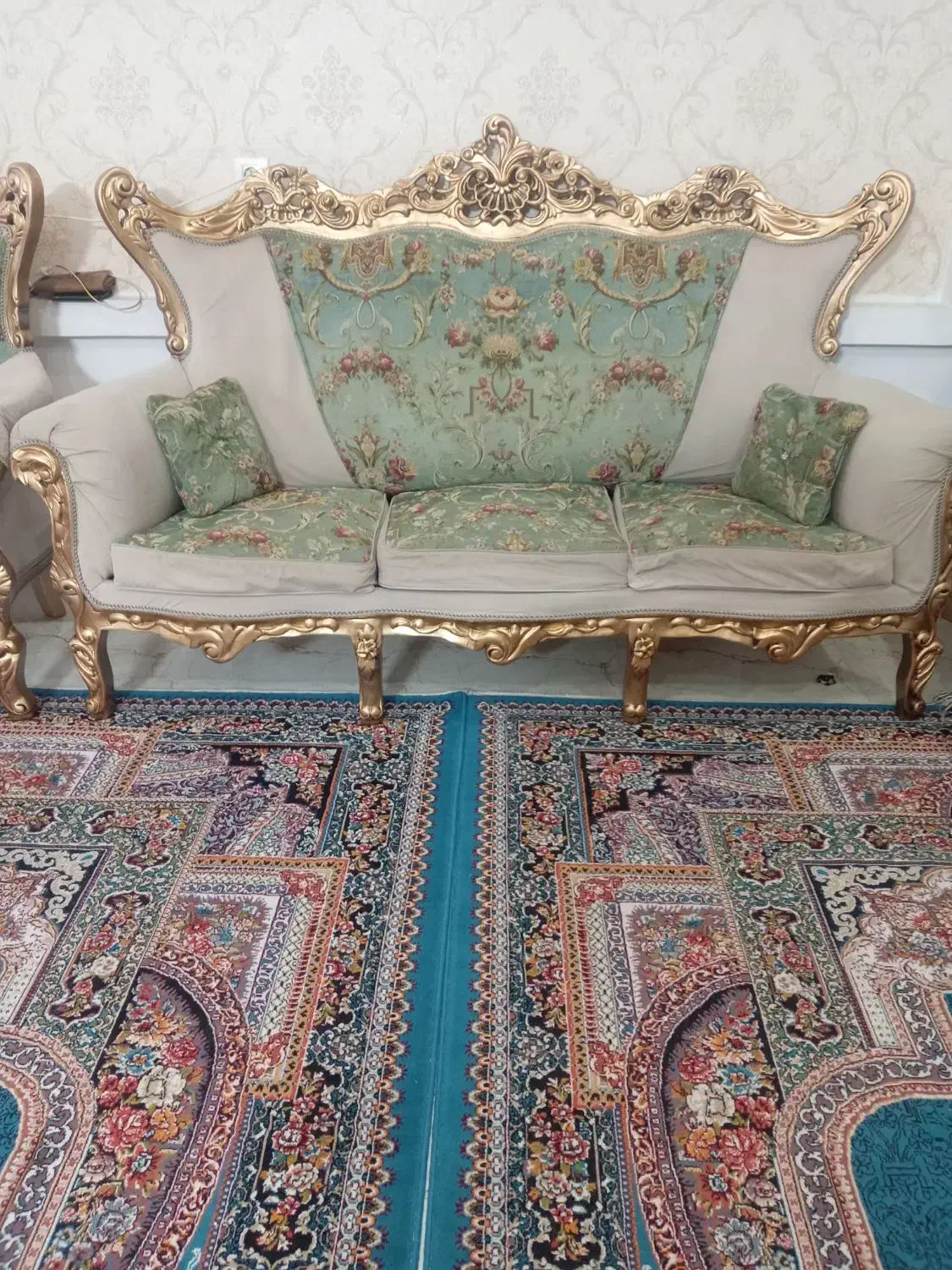 مبل سلطنتی 9 نفره|مبلمان خانگی و میز عسلی|تربتحیدریه, شهرک ولیعصر|دیوار