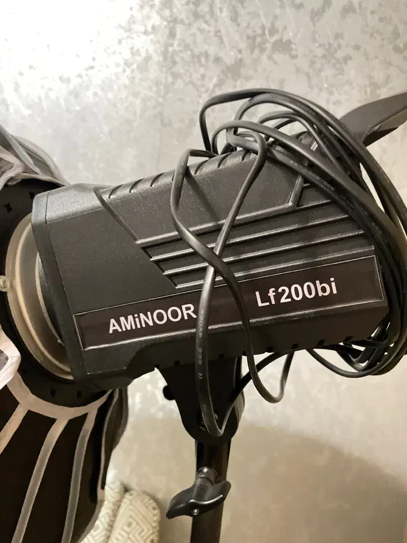 ویدئو لایت و باتوم|دوربین عکاسی و فیلم‌برداری|تهران, استقلال|دیوار