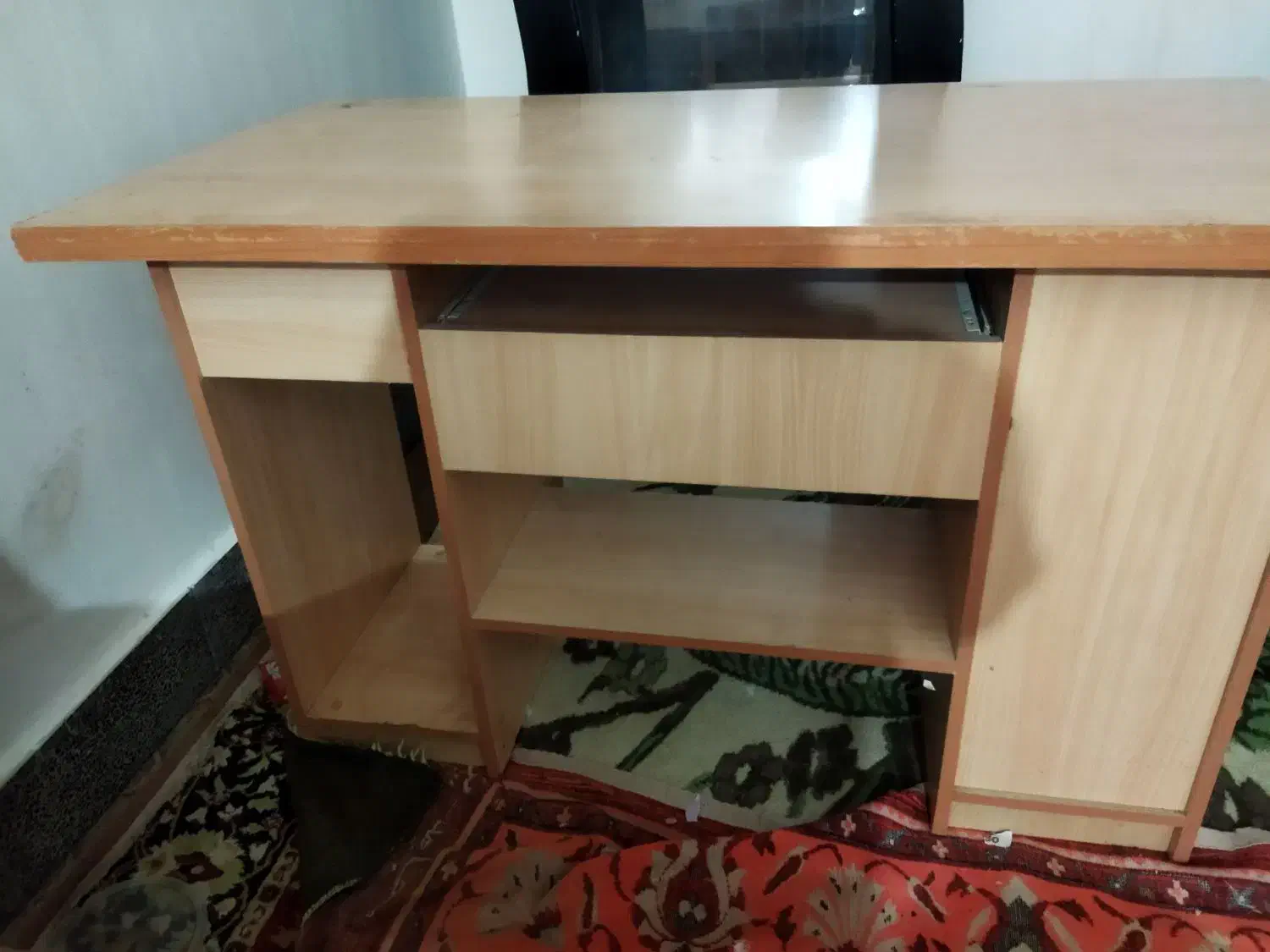 میز کامپیوتر و تحریر|میز تحریر و کامپیوتر|کلاله, |دیوار