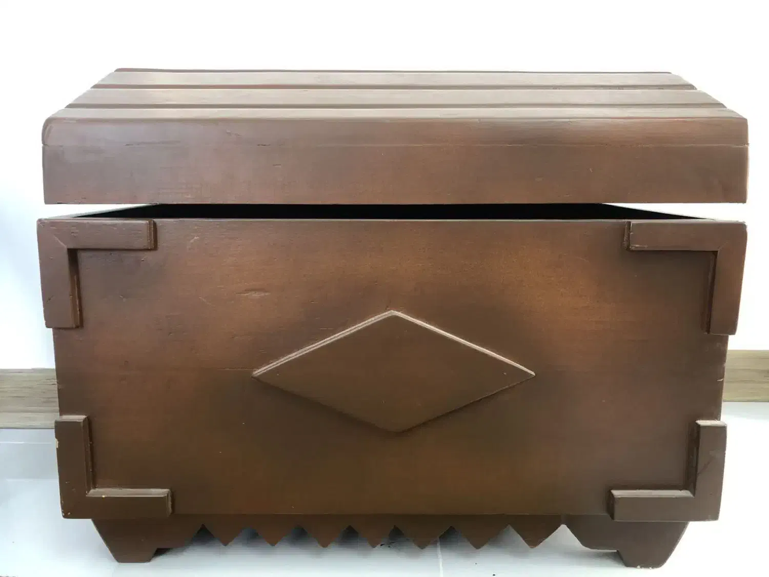 صندوق چوبی|میز و صندلی غذاخوری|شاهرود, |دیوار