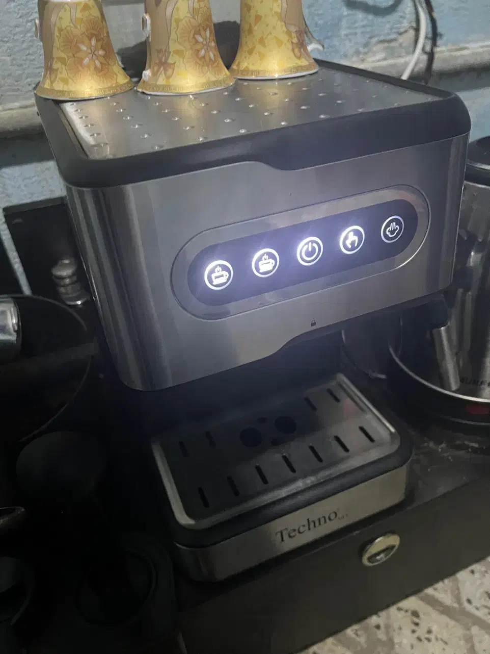 اسپرسو ساز کاملا نو|سماور، چایساز، قهوهساز|گرگان, |دیوار