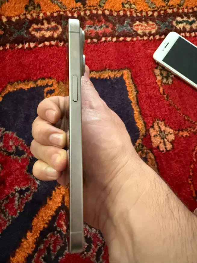 آیفون ۱۵ پرومکس ضربه خورده|موبایل|تبریز, |دیوار