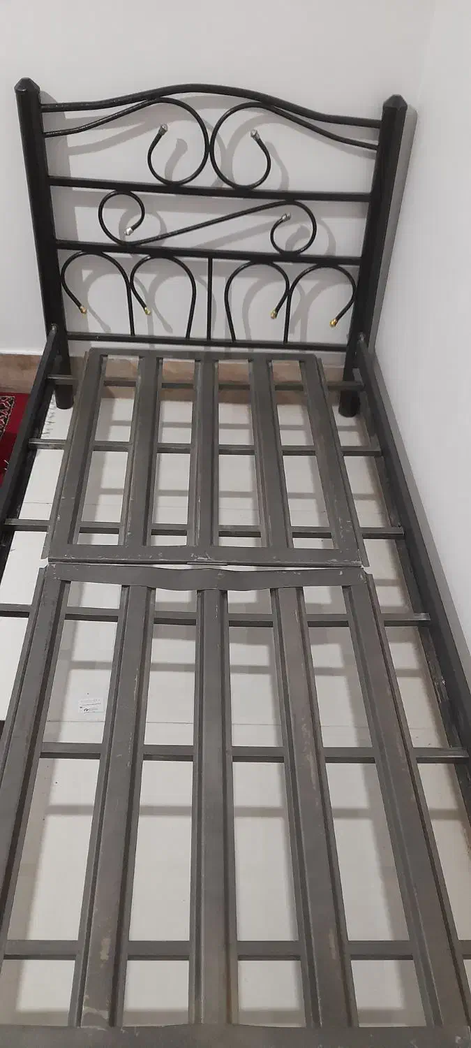 تخت فلزی سالم|تخت و سرویس خواب|سرپل ذهاب, |دیوار