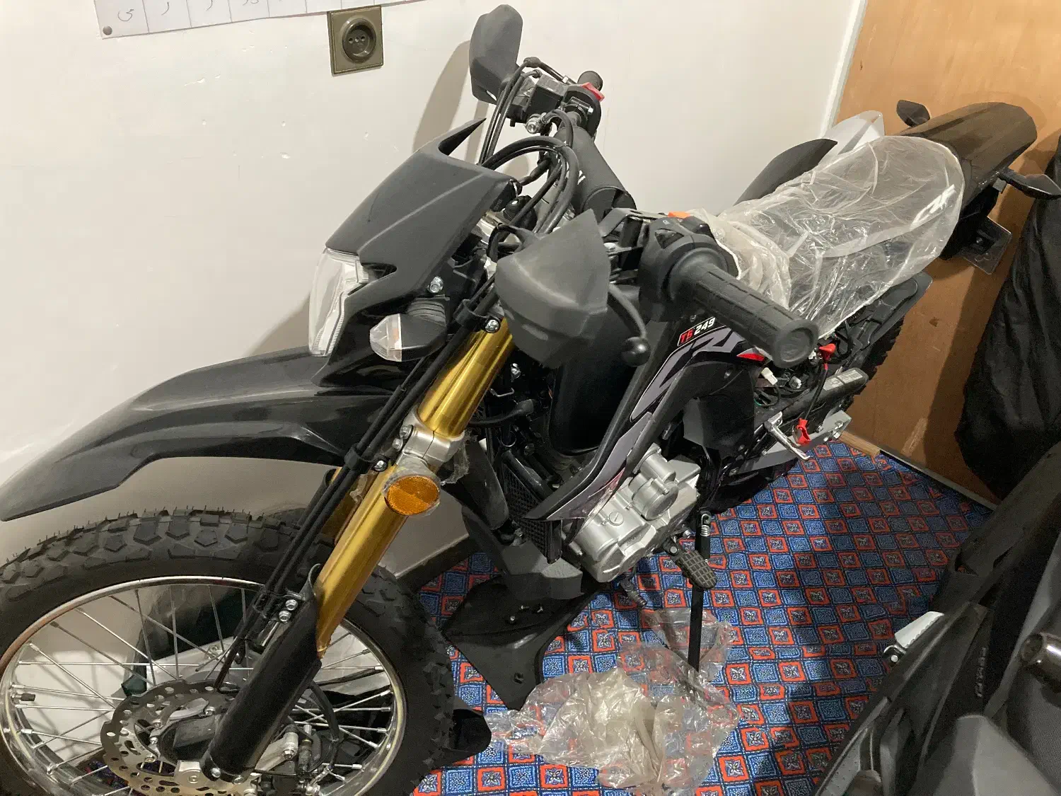 توسن ۲۵۰ تک سیلندر ۱۴۰۳|موتورسیکلت|هشتگرد, شهرک سهیلیه|دیوار