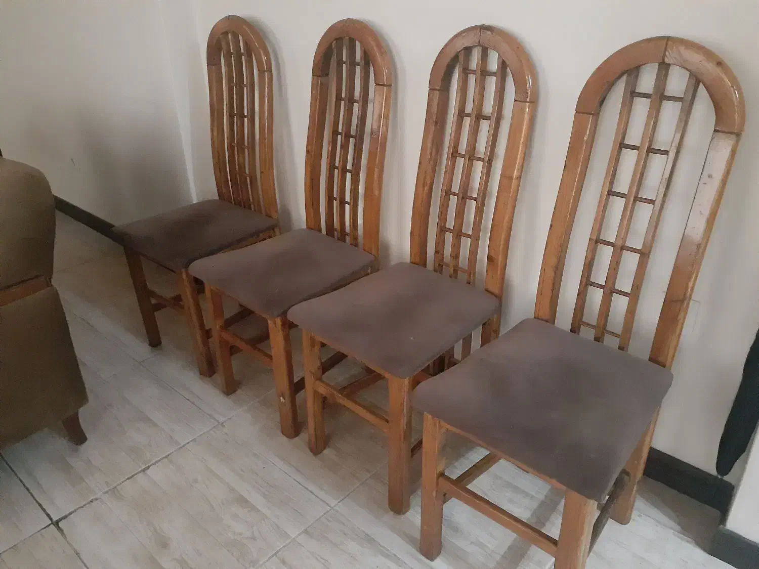 صندلی نراد|میز و صندلی غذاخوری|رشت, گلسار|دیوار