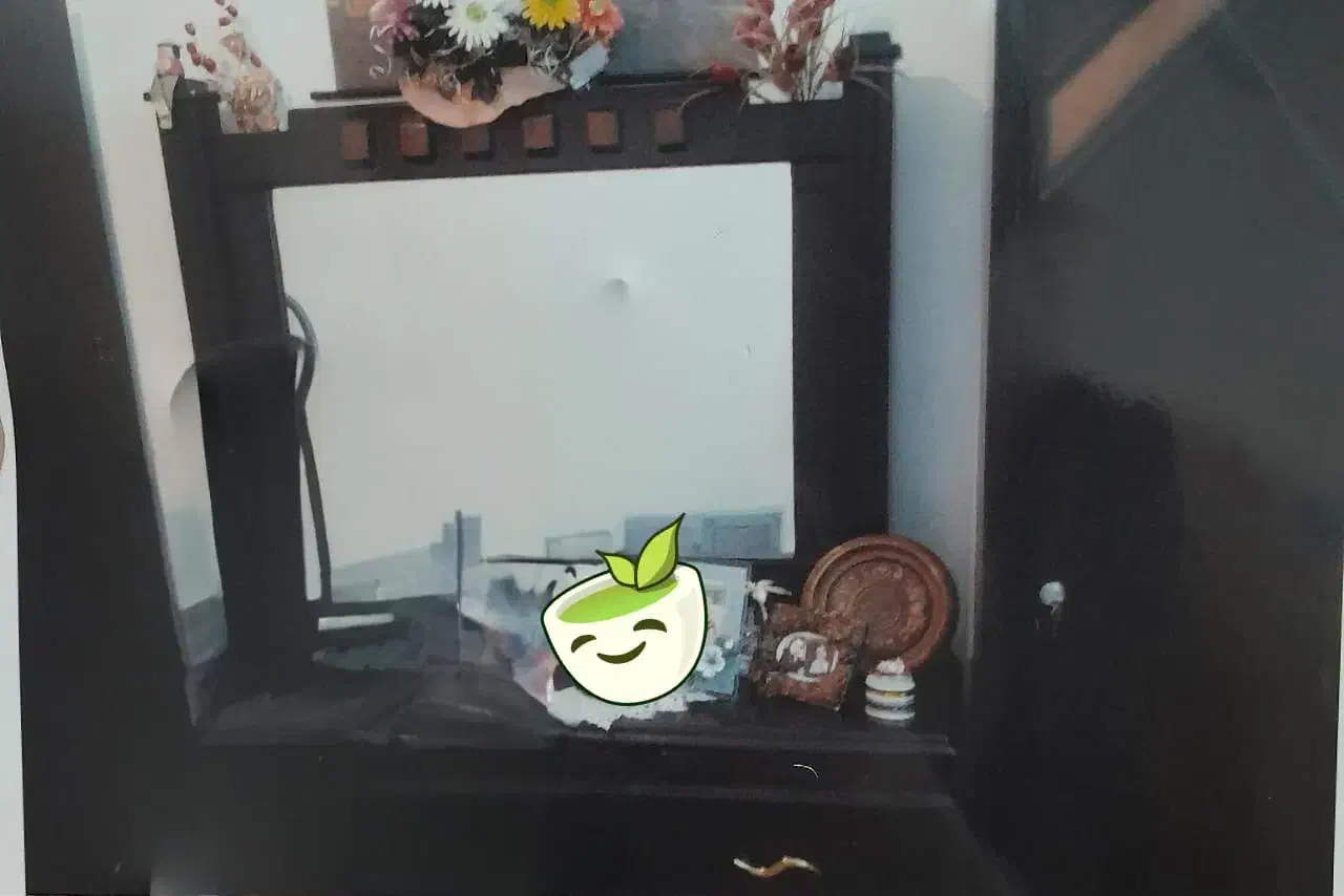 سرویس کامل تخت ومیز..|تخت و سرویس خواب|شهرضا, |دیوار