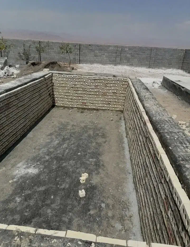 بنا،اجرای استخر،سیمانکاری،پیمانکاری،موزائیک کاری|خدمات پیشه و مهارت|مشهد, توس (بلوار توس)|دیوار