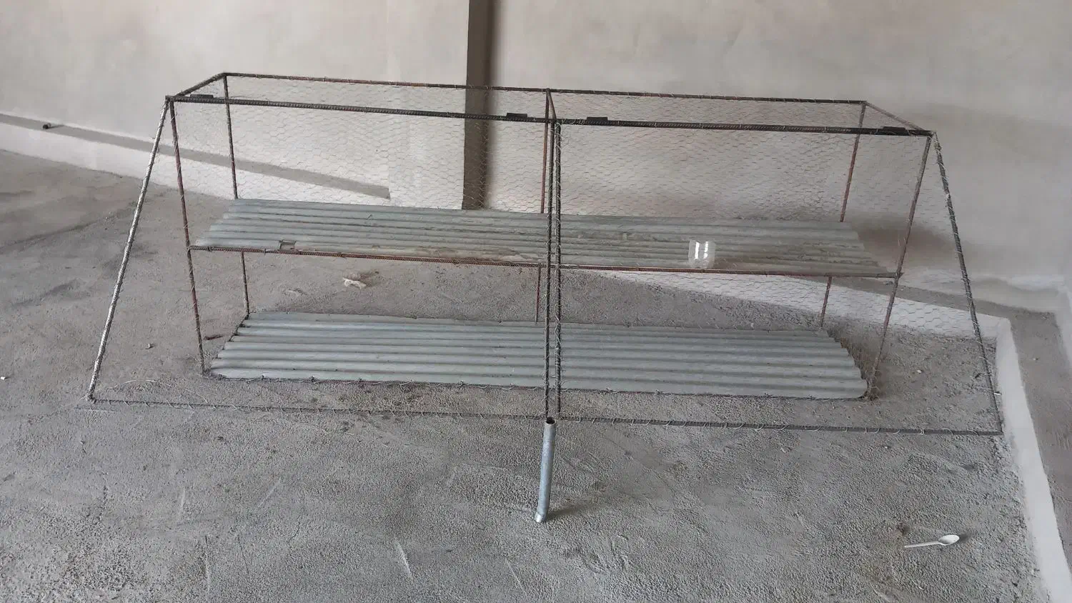 قفس.دام|لوازم جانبی حیوانات|آباده, |دیوار