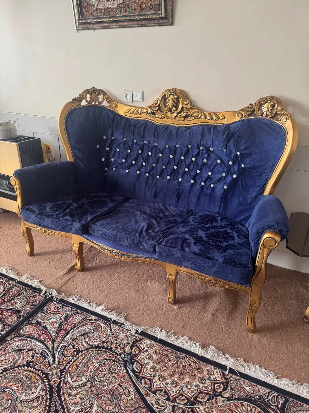 مبل ۹نفره سلطنتی|مبلمان خانگی و میز عسلی|اصفهان, دوطفلان|دیوار