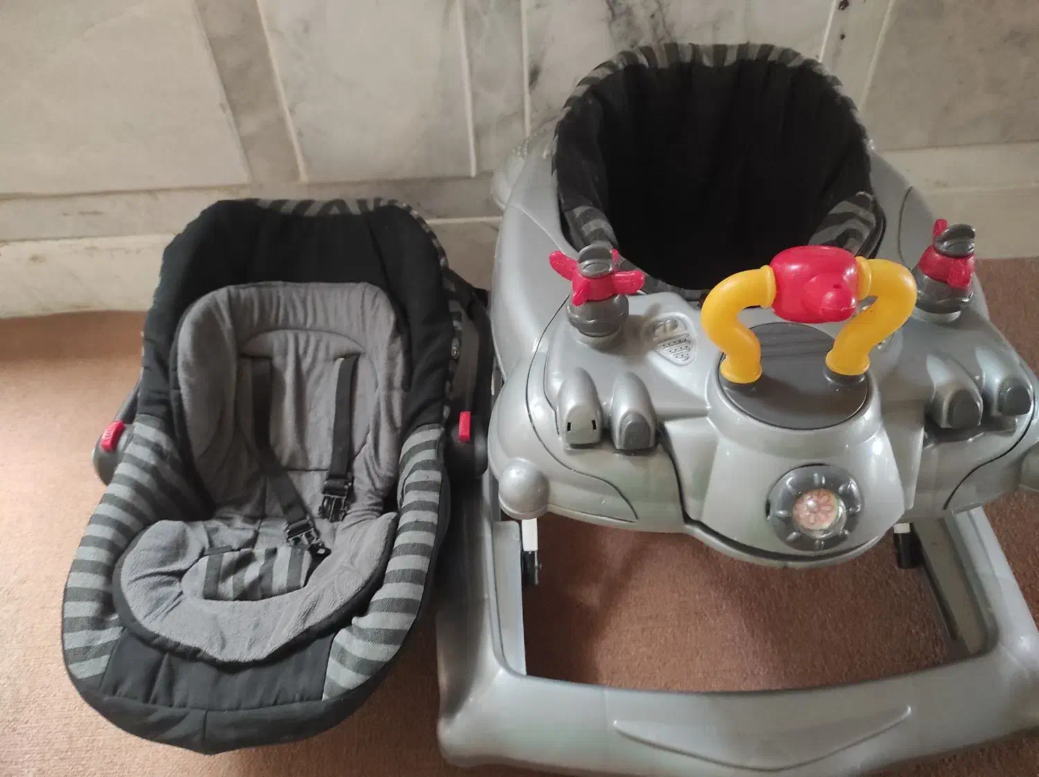 روروک و کریر|کالسکه و لوازم جانبی|مبارکه, |دیوار