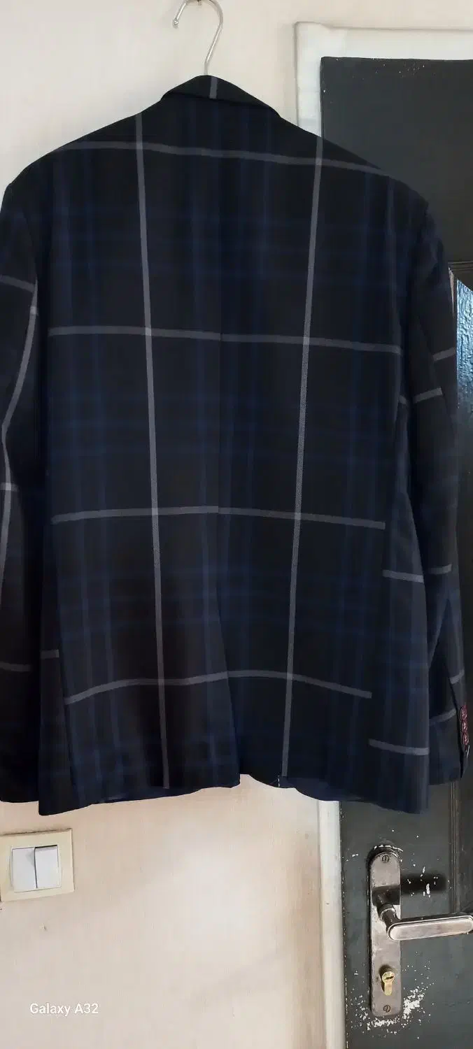 کت تک|لباس|فردیس, شهرک وحدت|دیوار