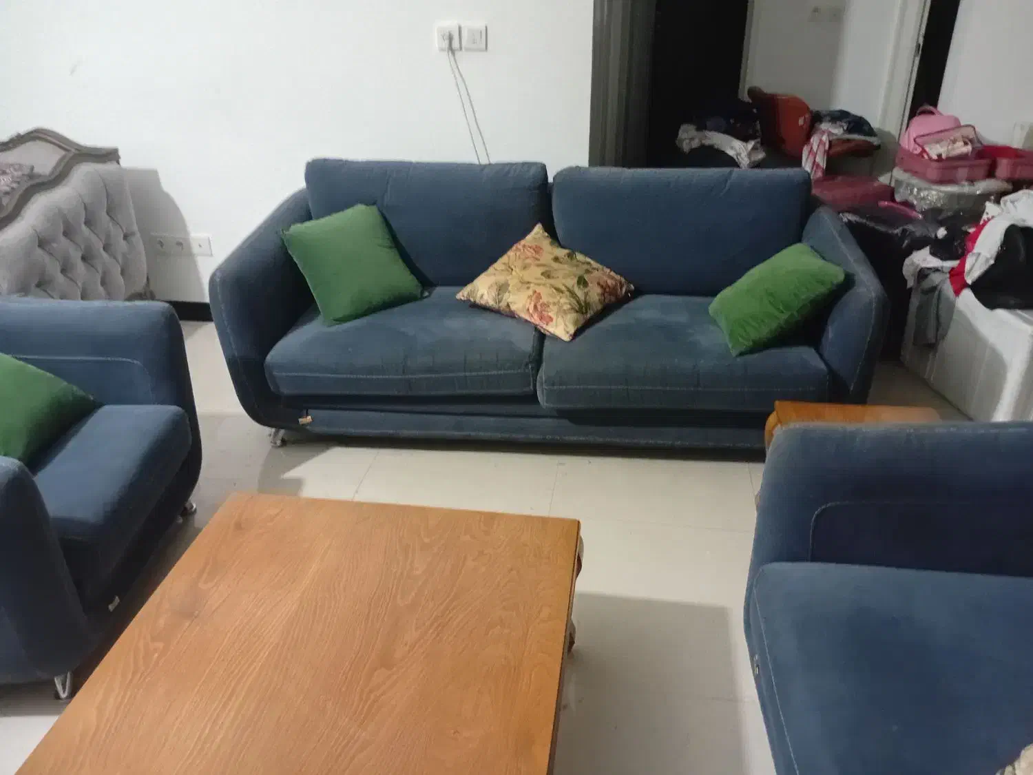 به دلیل مهاجرت کردن|مبلمان خانگی و میز عسلی|ساری, |دیوار